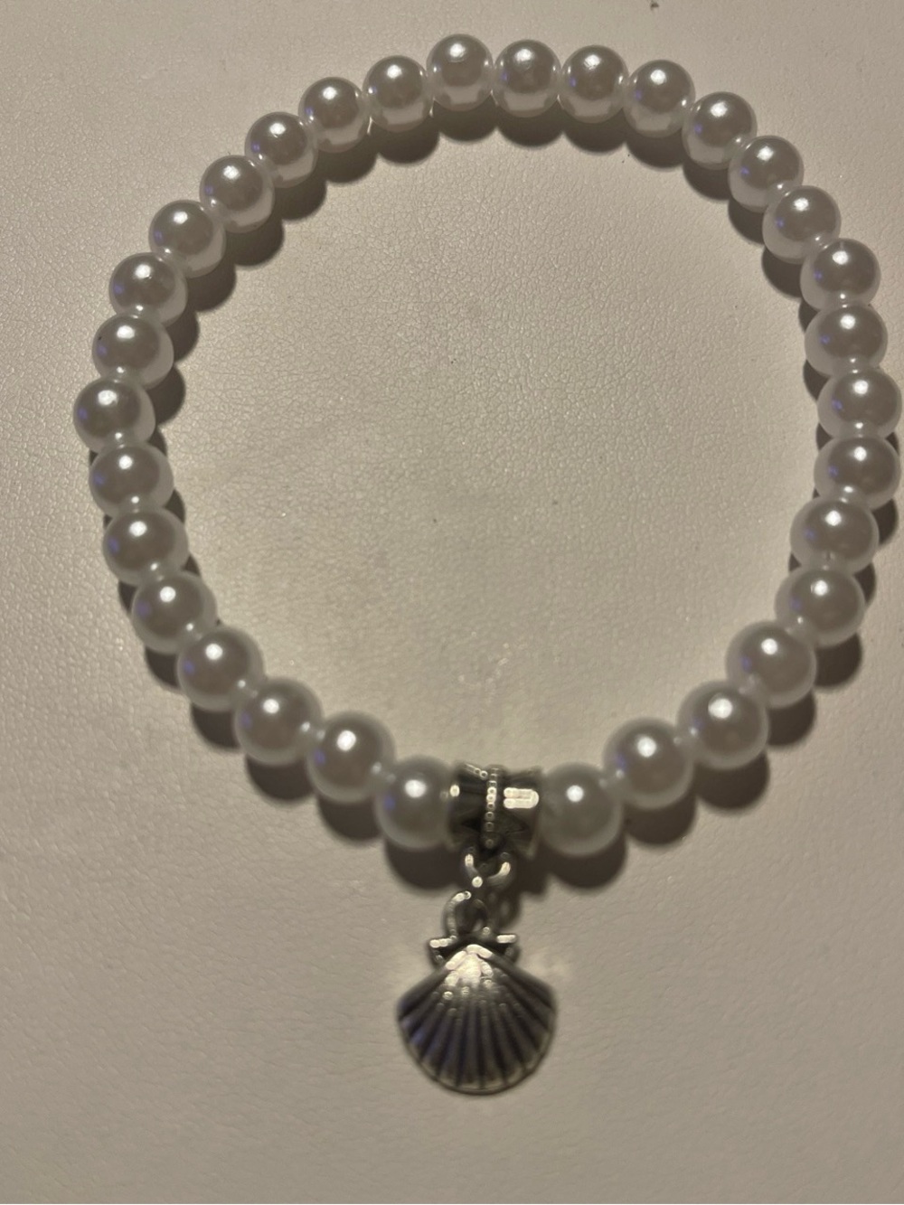 Classic White Pearl Stretch Bracelet with Silver Shell Charm